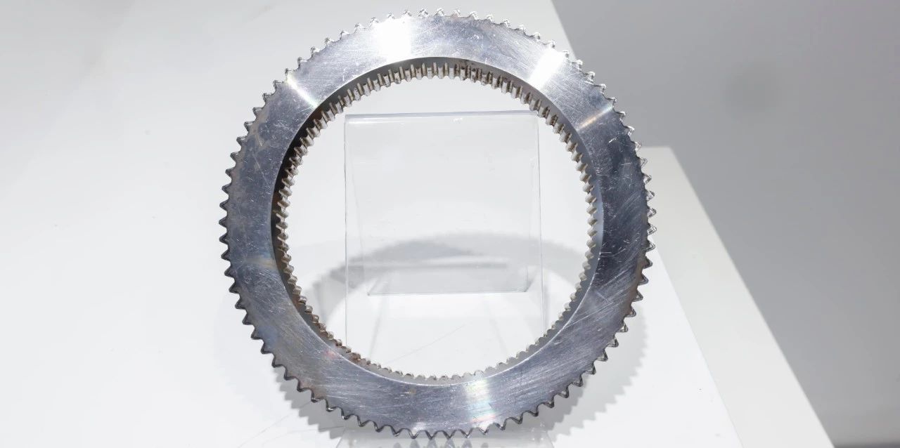 单光束螺旋扫描齿轮激光淬火工艺