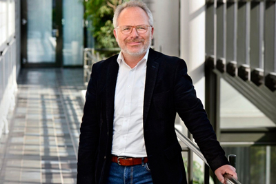 超短脉冲与连续波激光器平均功率已突破多千瓦级