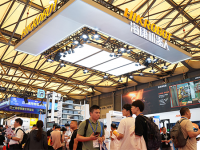 海康机器人“眼脚手”协同，赋能汽车行业高效